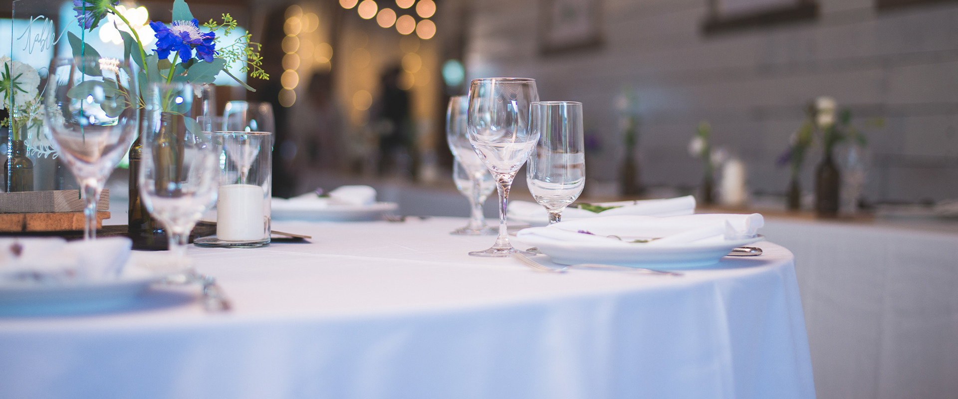 Manteles para Restaurantes: Por Qué Elegir AtenasCasa para tu Experiencia Gastronómica